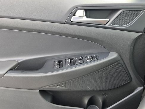 Used 2020 Hyundai Tucson Limited w/ Cargo Package image 29