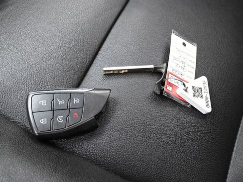 Used 2022 Chevrolet Tahoe Z71 w/ Luxury Package image 33