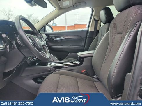 Used 2023 Buick Envision Preferred image 5