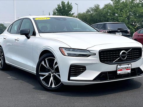 Used 2021 Volvo S60 T8 R-Design Expression AWD/4WD image 2