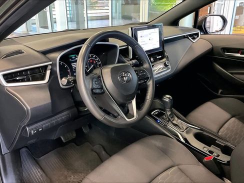 Used 2023 Toyota Corolla SE image 16