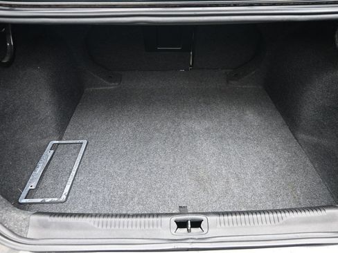 Used 2017 Chrysler 200 Limited Platinum image 16