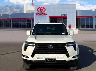 Used 2025 Lexus GX 550 w/ Accessory Package (2T) AWD/4WD video 2