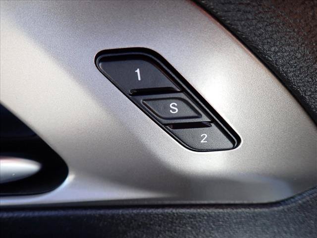 Used 2020 Chrysler Pacifica Limited w/ Advanced Safetytec Group FWD image 18