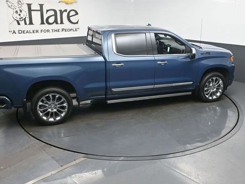 Used 2024 Chevrolet Silverado 1500 High Country w/ High Country Premium Package AWD/4WD image 38