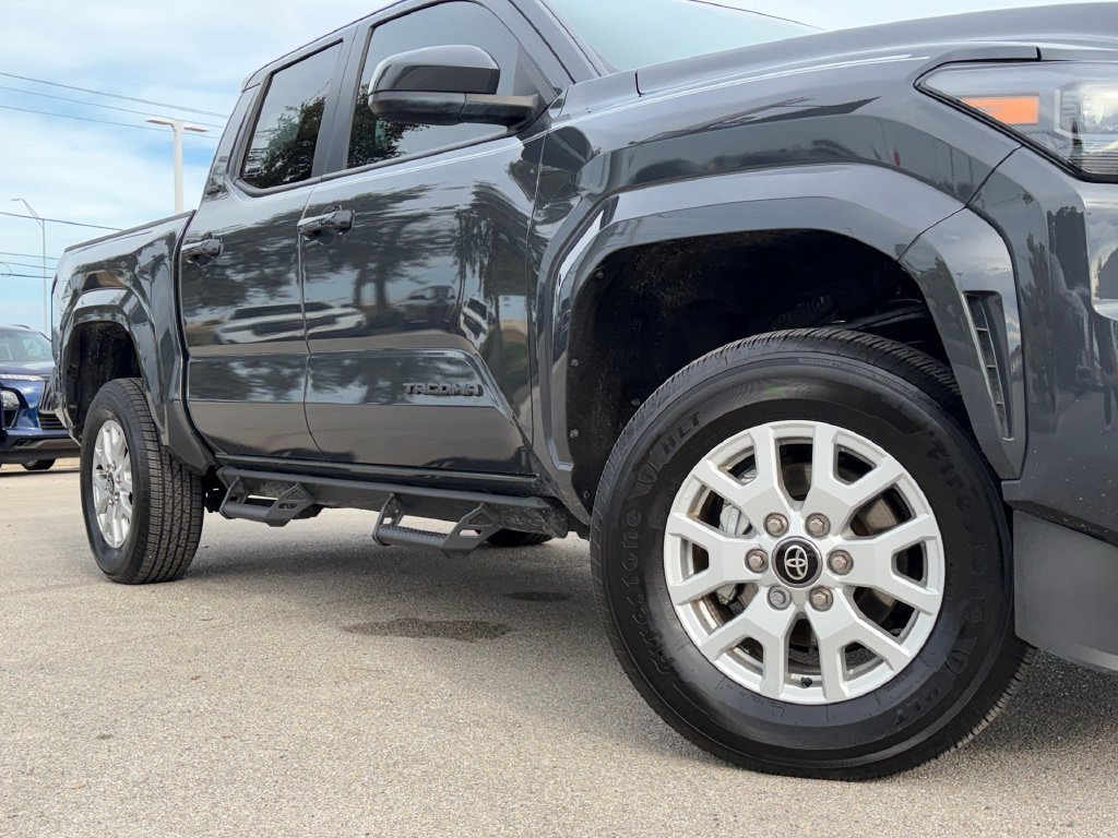 Used 2026 Toyota Tacoma SR5 RWD image 2
