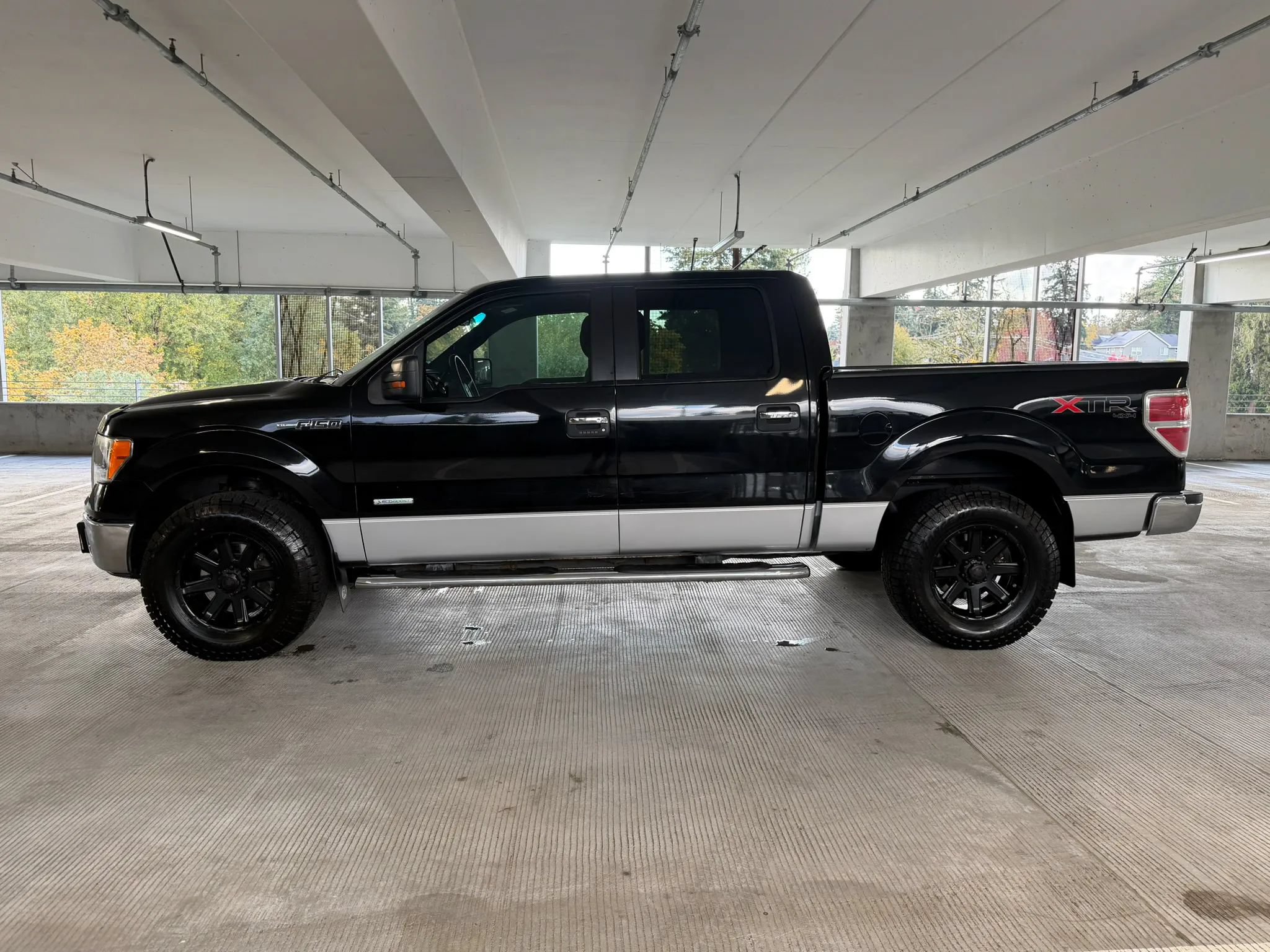 Used 2011 Ford F150 XLT w/ XTR Pkg AWD/4WD image 3
