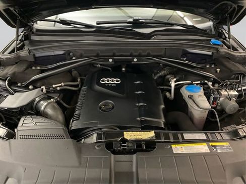 Used 2017 Audi Q5 2.0T Premium image 12