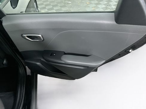 Used 2025 Kia K4 FWD image 28