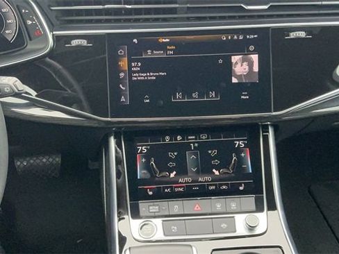 Used 2025 Audi Q7 3.0T Premium Plus image 28
