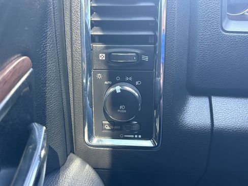 Used 2017 RAM 1500 Laramie w/ Convenience Group AWD/4WD image 15