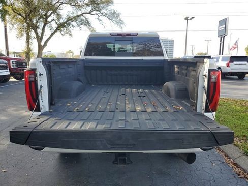 Used 2024 GMC Sierra 2500 Denali w/ Technology Package image 9