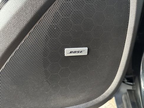 Used 2019 Chevrolet Traverse RS image 20