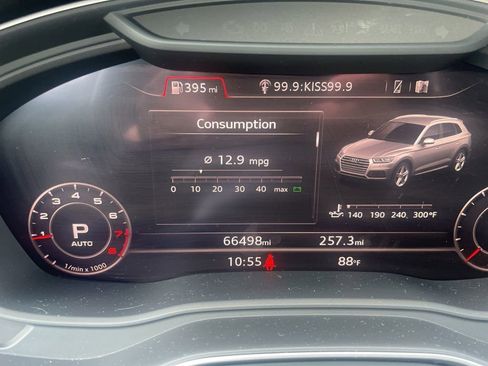 Used 2019 Audi Q5 2.0T Premium Plus w/ Premium Plus Package AWD/4WD image 2
