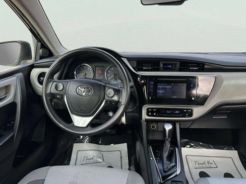 Used 2019 Toyota Corolla LE image 17