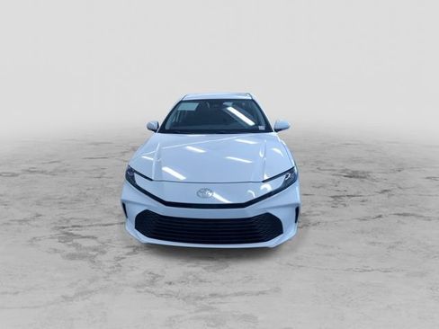 Used 2026 Toyota Camry LE FWD image 5