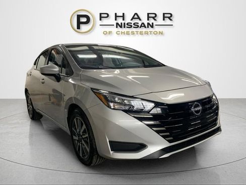 Used 2025 Nissan Versa SV FWD image 1