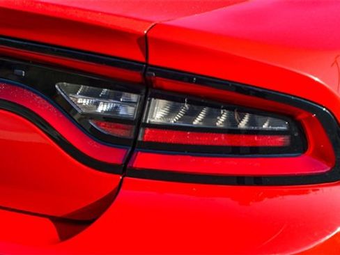Used 2022 Dodge Charger SXT image 8