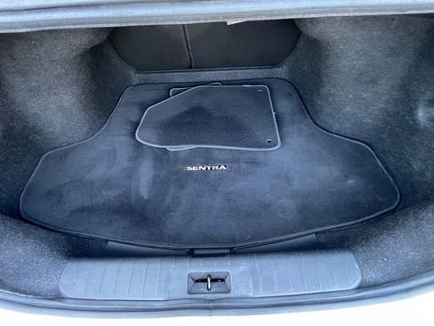 Used 2021 Nissan Sentra SV image 19