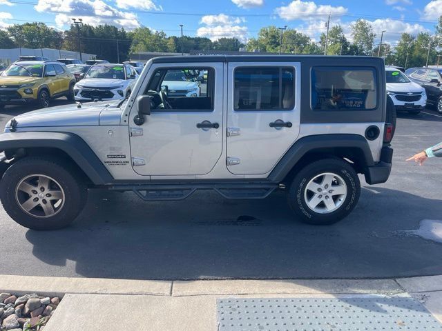 Used 2017 Jeep Wrangler Unlimited Sport w/ Quick Order Package 23S AWD/4WD image 6