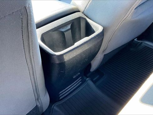 Used 2019 Toyota Tacoma SR w/ SR Convenience Package image 30