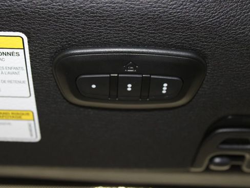 Used 2023 Jeep Gladiator Overland image 47