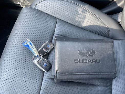 Used 2025 Subaru Outback Touring XT AWD/4WD image 29