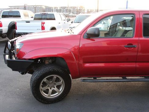 Used 2010 Toyota Tacoma 4x4 Double Cab image 4