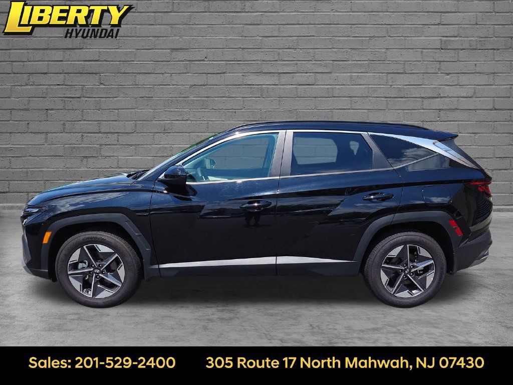 Certified 2026 Hyundai Tucson SEL Plus AWD/4WD image 3