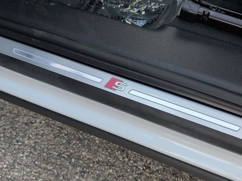 New 2025 Audi Q3 2.0T Premium image 11