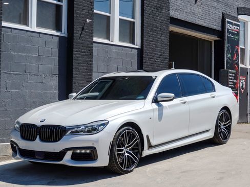 Used 2016 BMW 750i xDrive AWD/4WD image 3