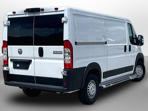 Used 2025 RAM ProMaster 2500 w/ U-Haul Equipment Group FWD image 8