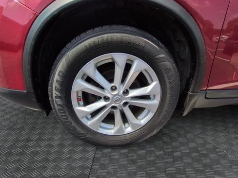 Used 2015 Nissan Rogue SV AWD/4WD image 13