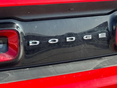 Used 2018 Dodge Challenger R/T image 15