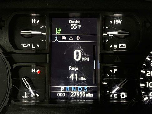 Certified 2021 Toyota Tundra SR image 17