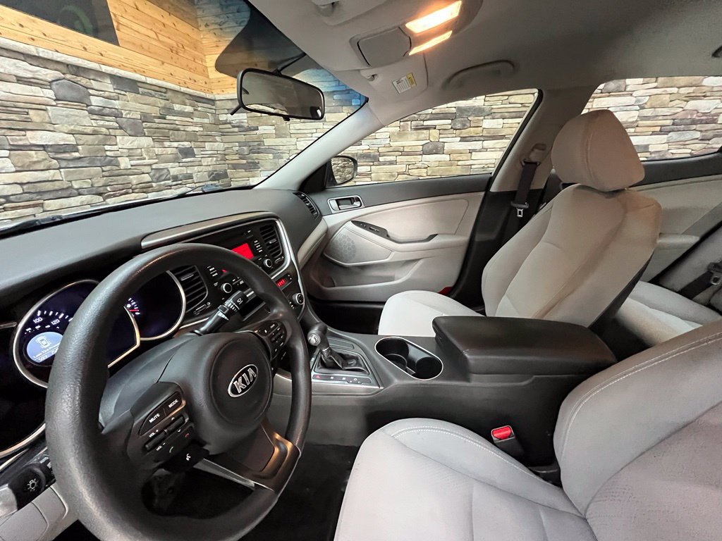 Used 2015 Kia Optima LX FWD image 26