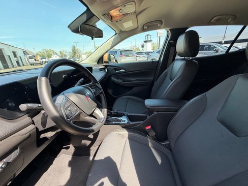 Used 2025 Buick Encore GX Preferred w/ Comfort Package image 4