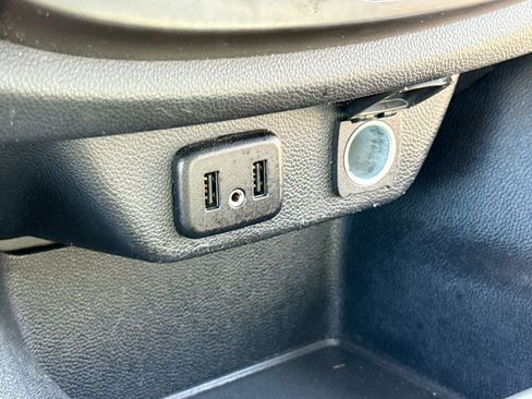 Used 2018 Chevrolet Traverse LT AWD/4WD image 12