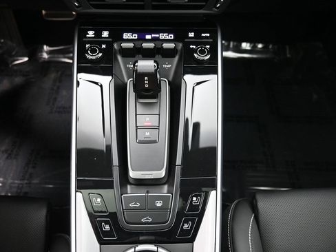 Used 2025 Porsche 911 Carrera image 20