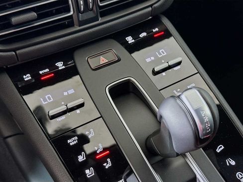 New 2025 Porsche Macan AWD/4WD image 13