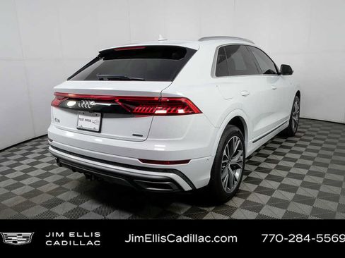 Used 2021 Audi Q8 Premium Plus w/ Premium Plus Package image 3