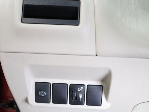 Used 2013 Toyota Prius V Five image 18