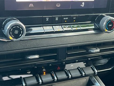 Used 2025 Chevrolet Colorado W/T w/ Advanced Trailering Package image 26