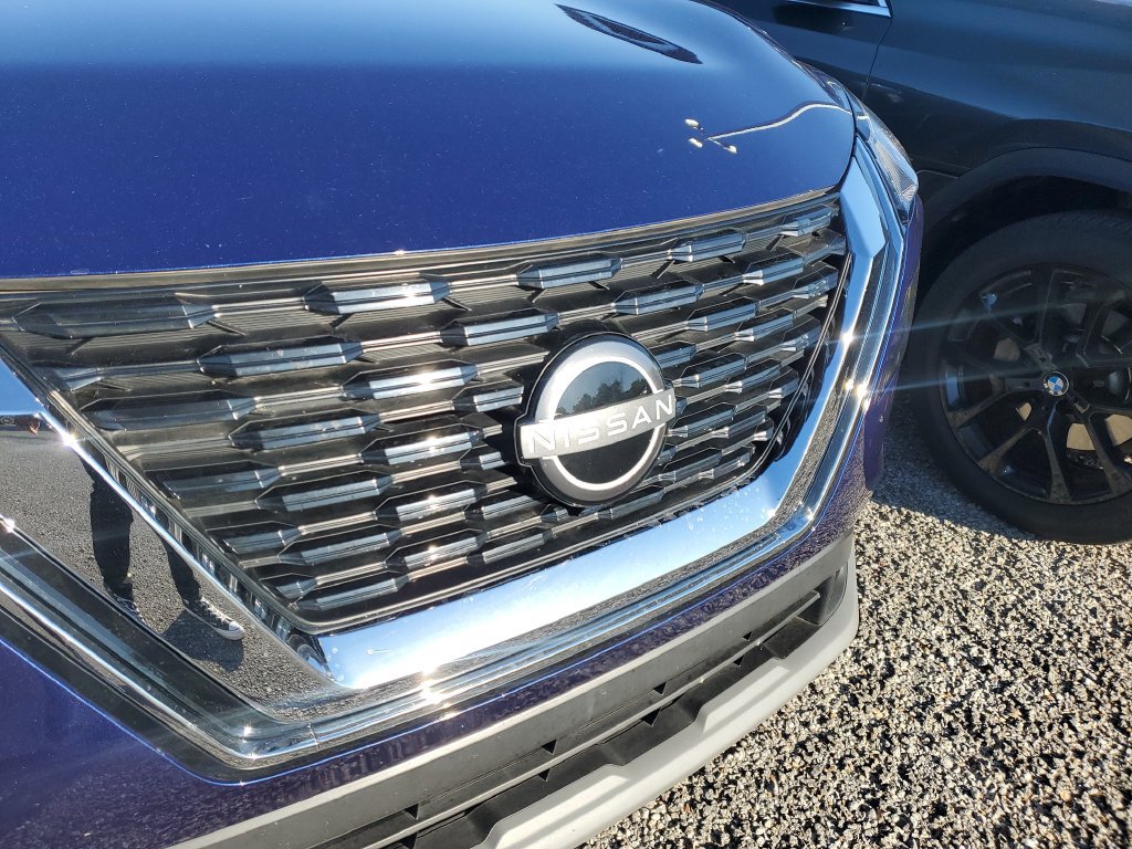 Certified 2023 Nissan Rogue SV FWD image 15