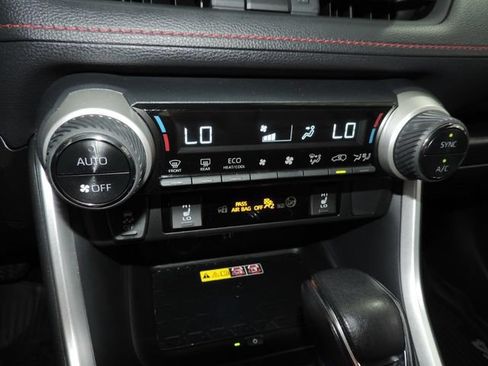 Used 2024 Toyota RAV4 XSE w/ Weather Package AWD/4WD image 27