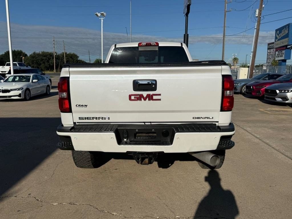 Used 2019 GMC Sierra 2500 Denali w/ Duramax Plus Package AWD/4WD image 6