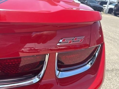 Used 2011 Chevrolet Camaro SS w/ RS Package RWD image 9
