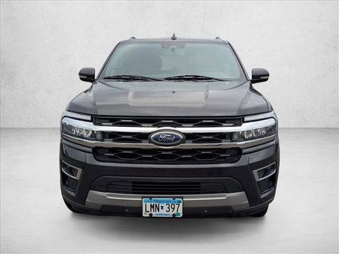 Used 2024 Ford Expedition Limited AWD/4WD image 2