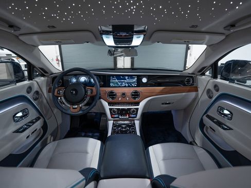 Used 2024 Rolls-Royce Spectre w/ Spectre Launch Package image 30