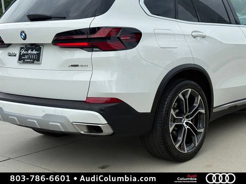 Used 2024 BMW X5 xDrive40i w/ Premium Package AWD/4WD image 15
